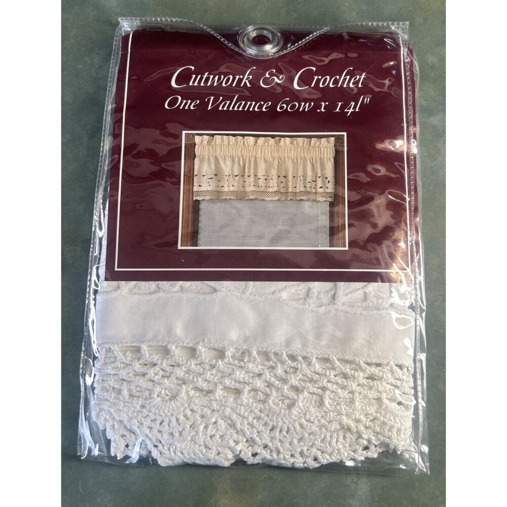 Vintage Cutwork & Crochet Valance White Cotton Cottagecore Shabby Chic 60x14